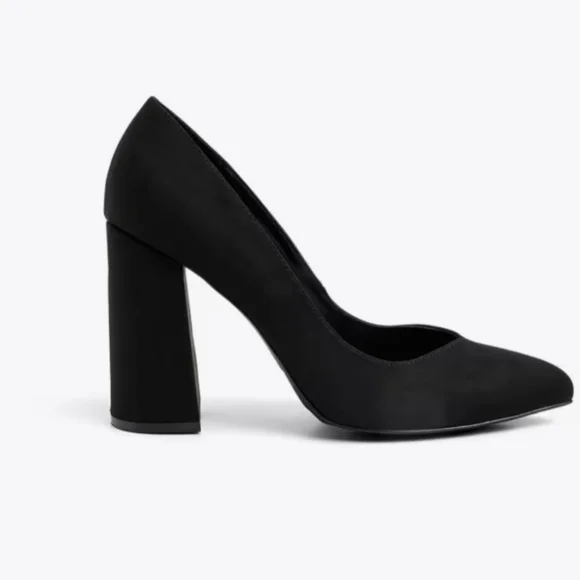 🖤2 Pairs of heels🖤 - Picture 3 of 5